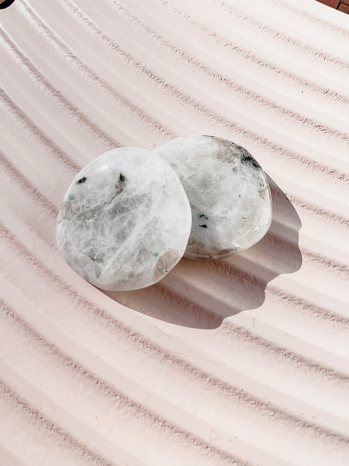 Moonstone Palm Stone