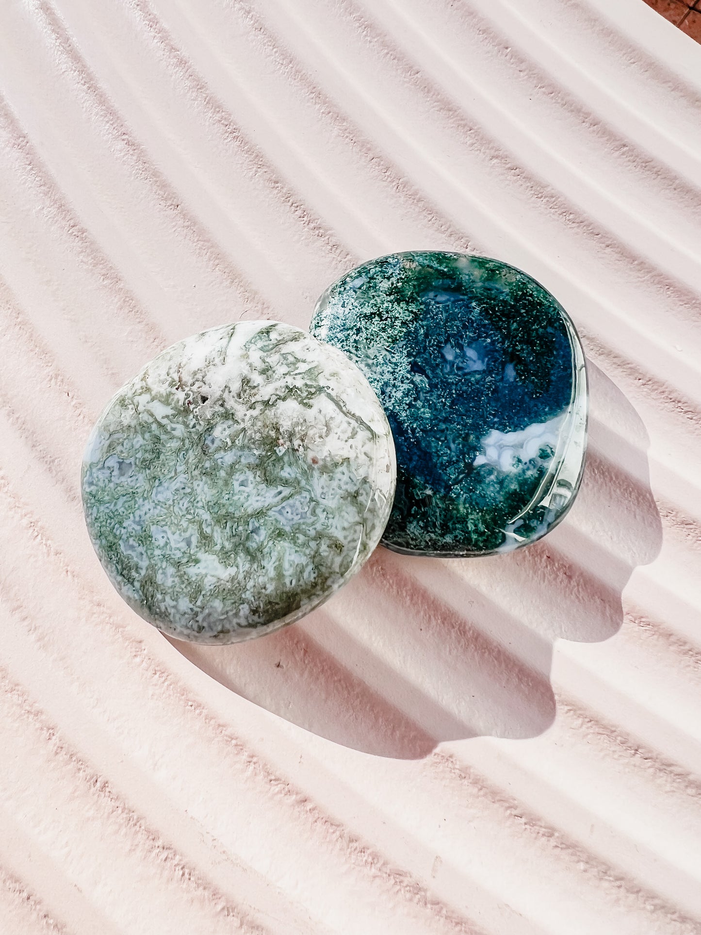 Moss Agate Palm Stone